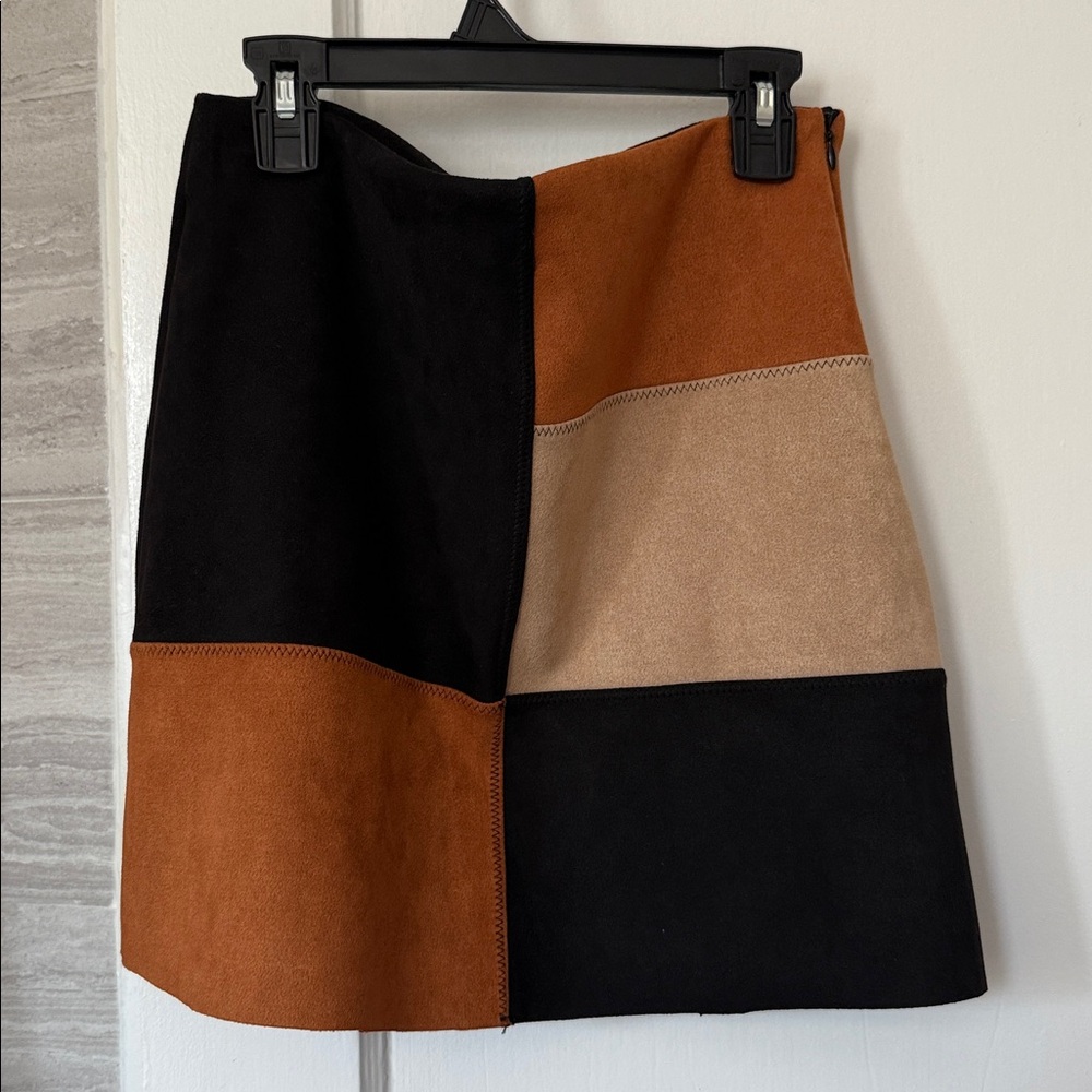 Chic Colorblock Mini Skirt